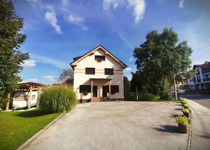 Apartma Vila Tara