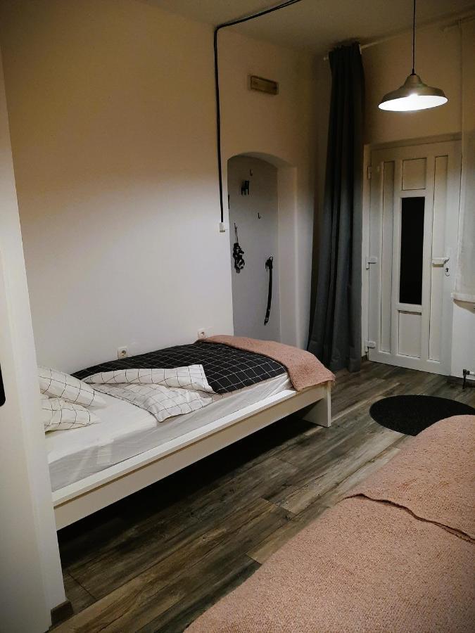 Apartma Tara *